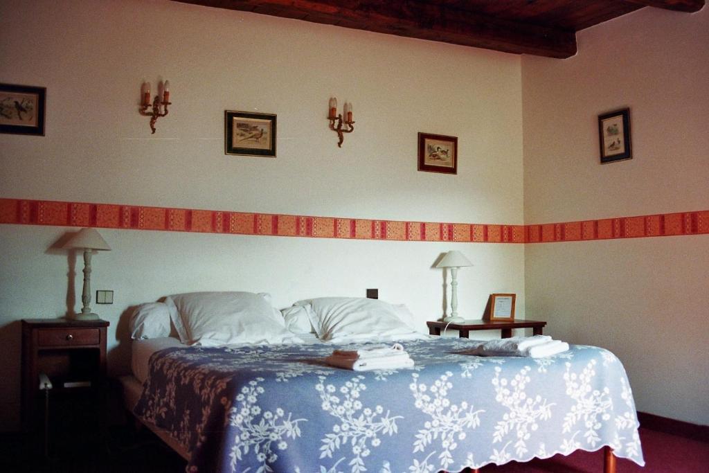 Hotel Du Chateau De Cabrieres Saint-Jean-du-Gard Room photo